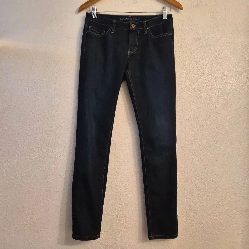 Banana Republic Classic Dark Denim Jeans: Comfy Stretchy Flattering Fit